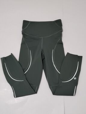 Lululemon High Rise Base Pace Reflective CropTight 23"